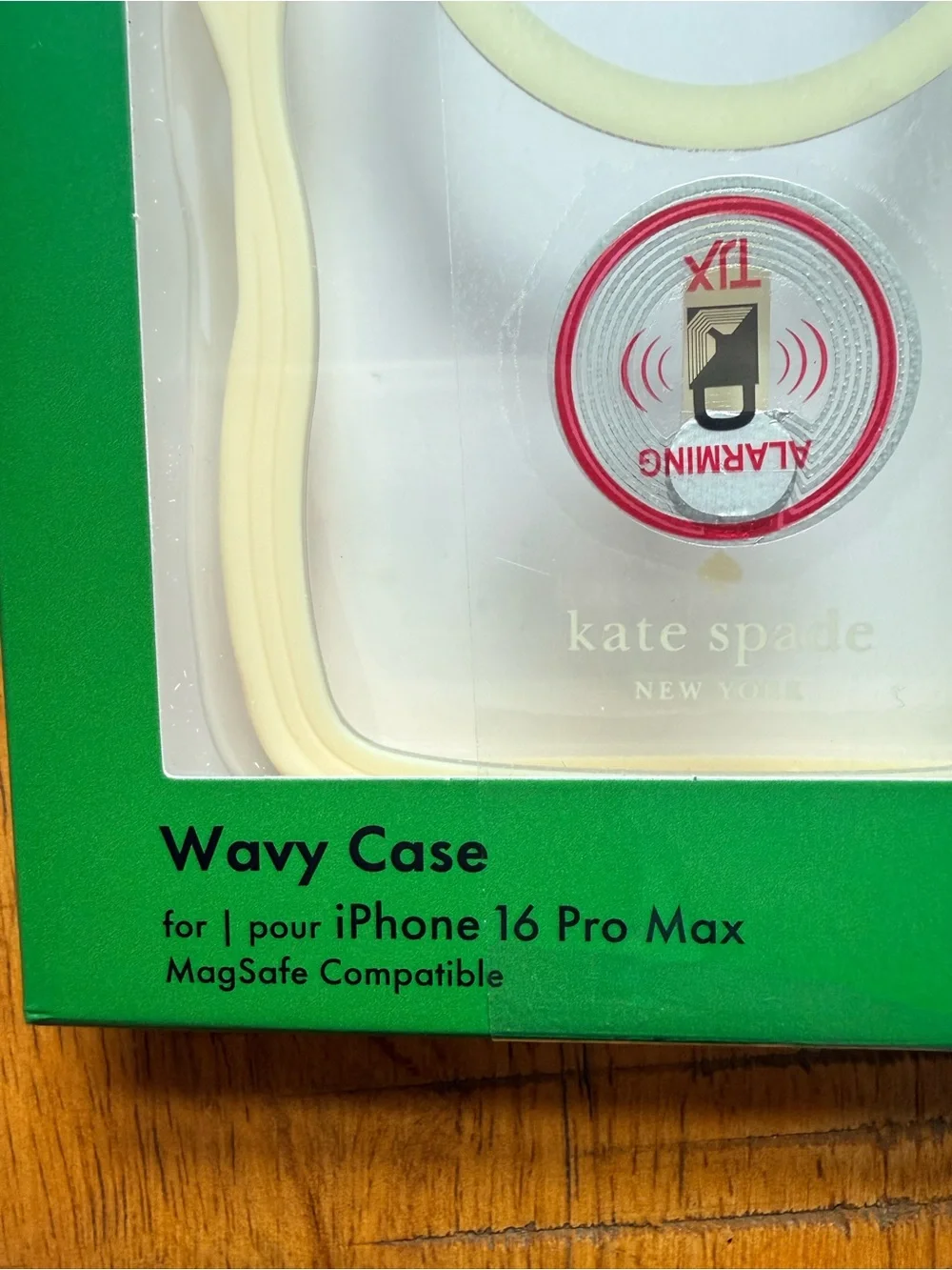 Kate Spade case-mate Cream Wavy MagSafe iPhone Case